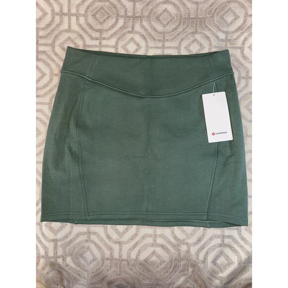 Lululemon Grey Eucalyptus Scuba High-Rise Mini Skirt size XL NWT - Picture 3 of 5